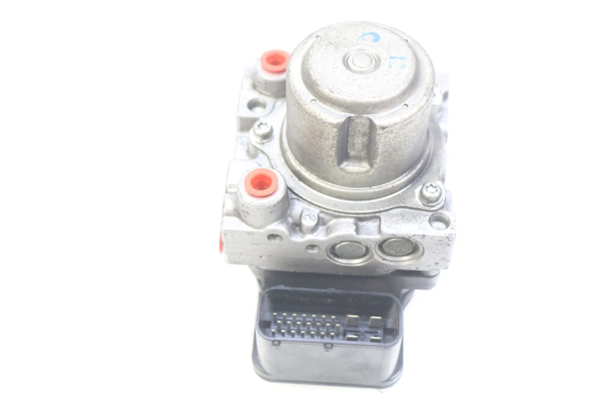 photo de BOMBA ABS HONDA FJS SILVERWING SILVER WING 400 (2009 - 2016) - Detalhes característicos