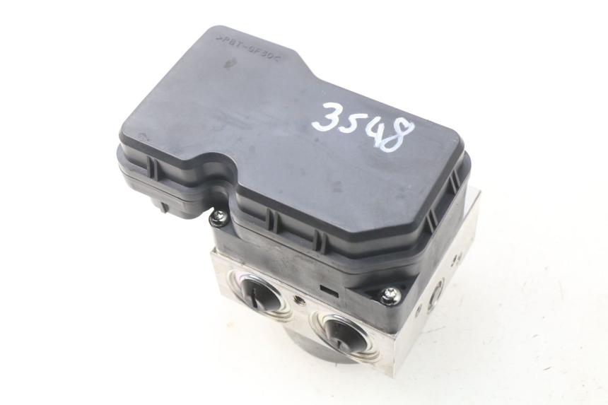 photo de BOMBA ABS YAMAHA FZ8 800 (2010 - 2016) - Zoom do estado de desgaste