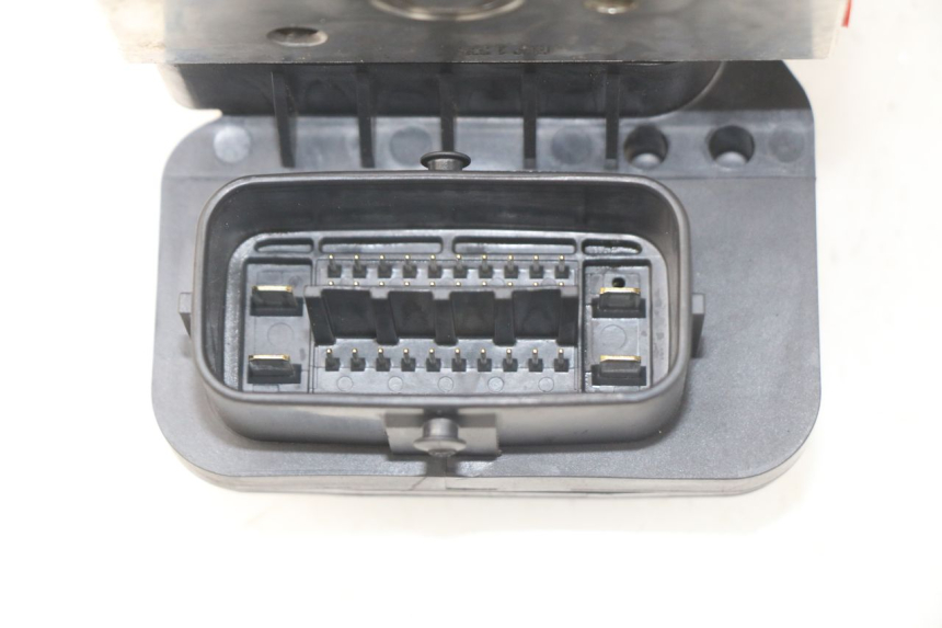 photo de BOMBA ABS YAMAHA FZ8 800 (2010 - 2016) - Ampliação técnica