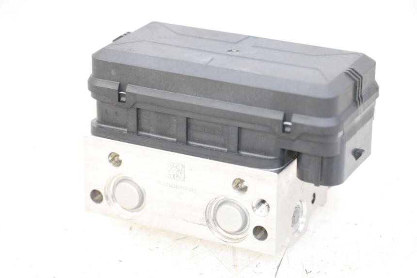 photo de BOMBA ABS HUSQVARNA SVARTPILEN 401 (2018 - 2023) - Pontos de fixação