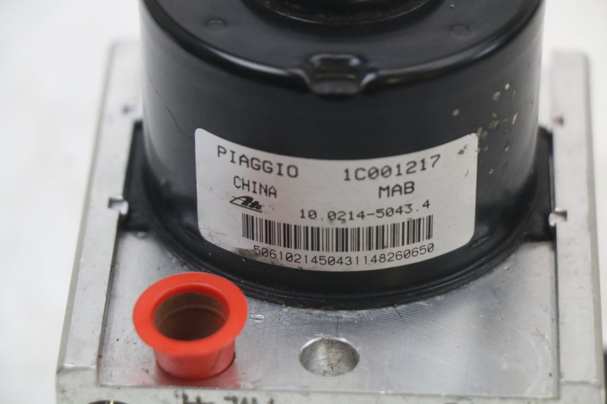 photo de BOMBA ABS PIAGGIO MP3 HPE 350 (2018 - 2020) - Ampliação técnica