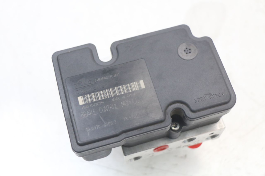 photo de BOMBA ABS PIAGGIO MP3 HPE 350 (2018 - 2020) - Estado da superfície