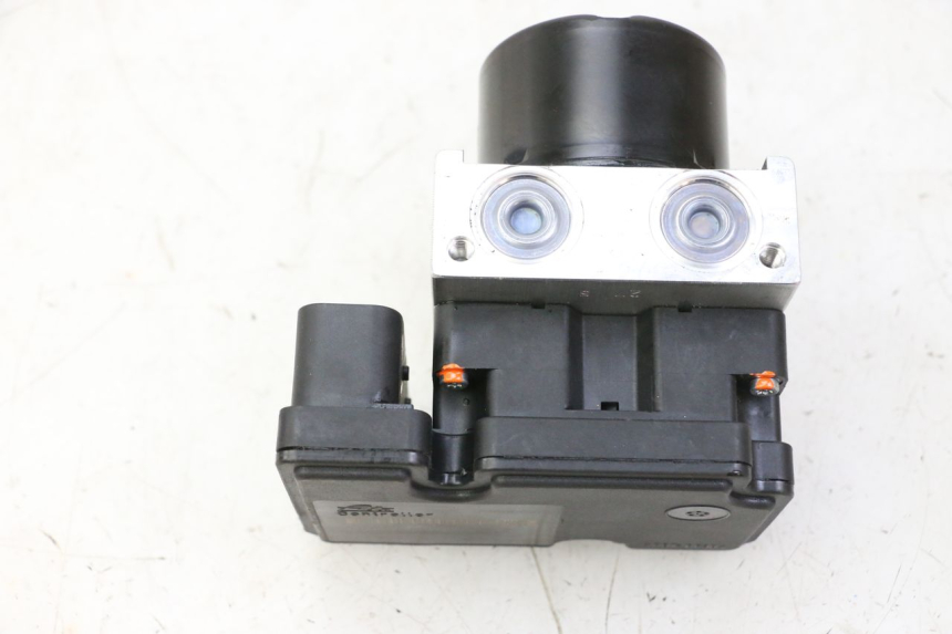 photo de BOMBA ABS PIAGGIO MP3 HPE 310 (2024 - 2025) - Marcações e referências