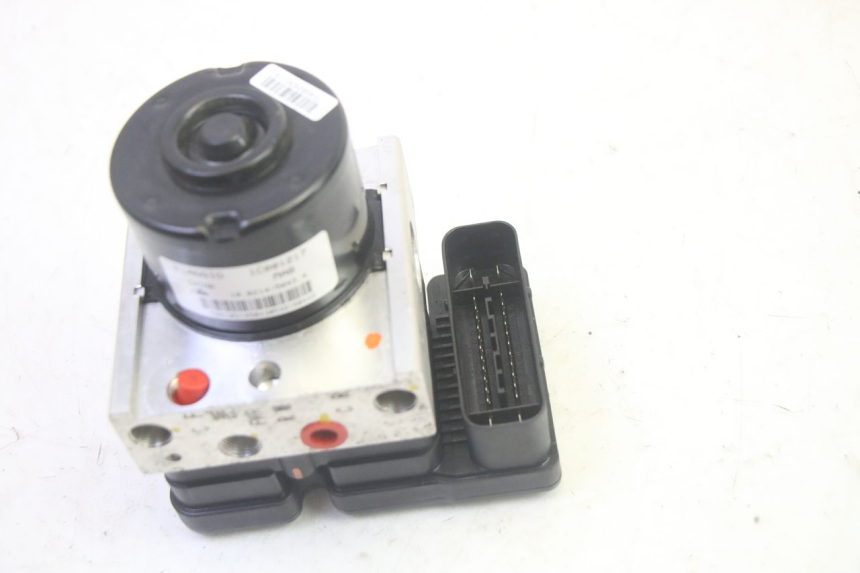 photo de BOMBA ABS PIAGGIO MP3 HPE 350 (2018 - 2020) - Detalhe da peça