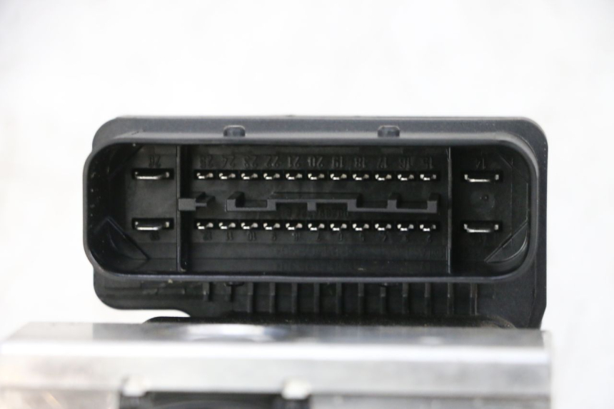 photo de BOMBA ABS PIAGGIO MP3 HPE 300 (2019 - 2026) - Detalhe da peça