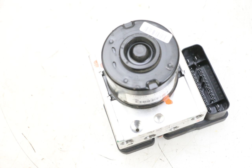 photo de BOMBA ABS PIAGGIO MP3 HPE 300 (2019 - 2026) - Zoom do estado de desgaste