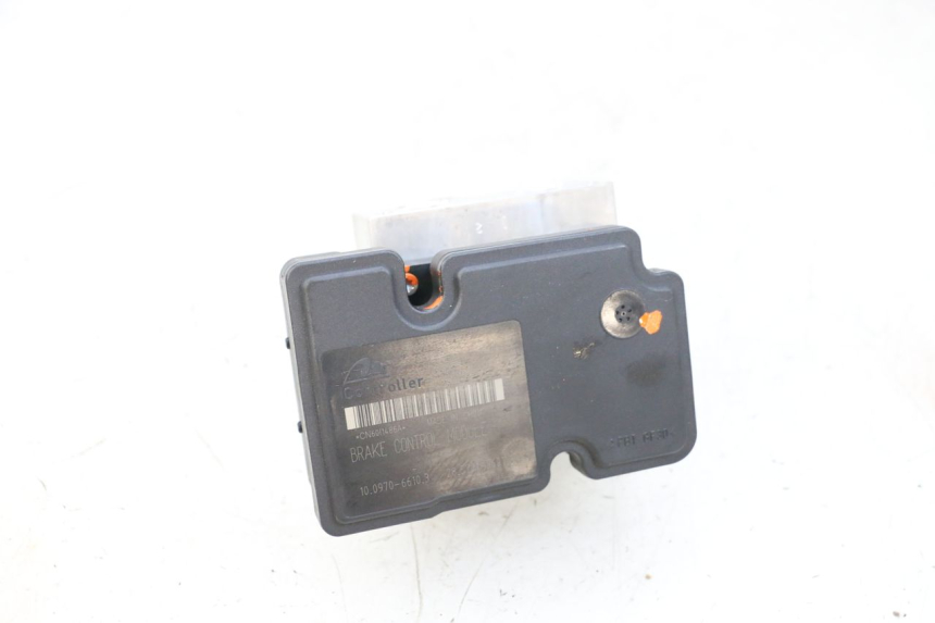 photo de BOMBA ABS PIAGGIO MP3 HPE 300 (2019 - 2026) - Vista geral
