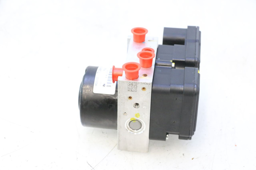 photo de BOMBA ABS PIAGGIO MP3 HPE 530 (2022 - 2026) - Ampliação dos componentes