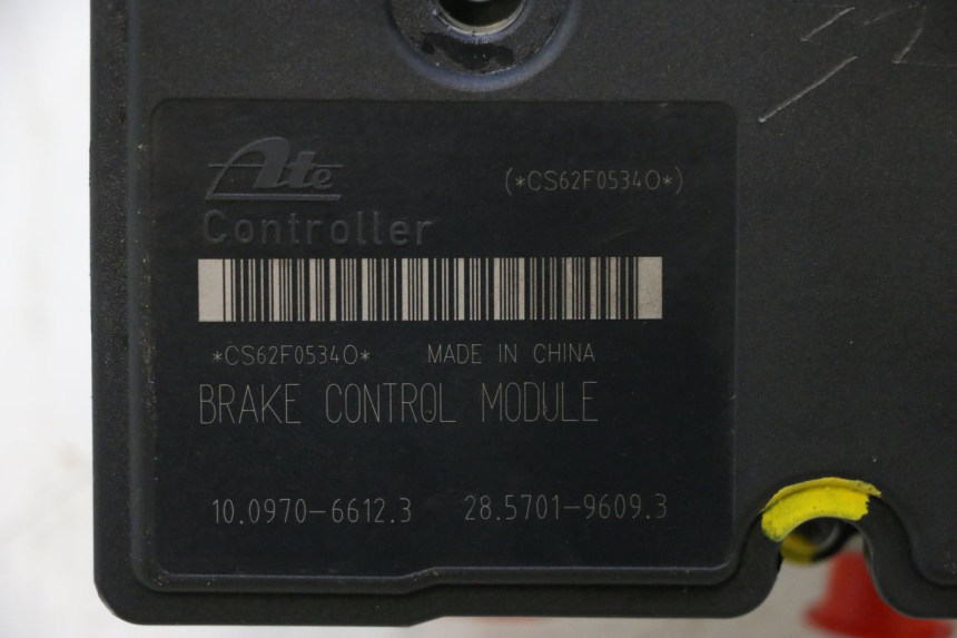 photo de BOMBA ABS PIAGGIO MP3 HPE 530 (2022 - 2026) - Vista geral