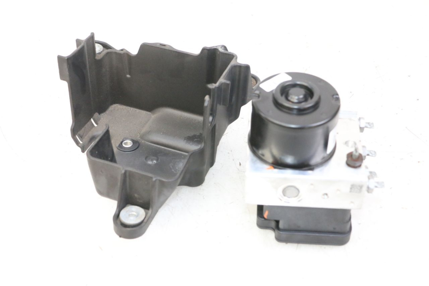 photo de BOMBA ABS PIAGGIO MP3 500 (2014 - 2017) - Vista principal