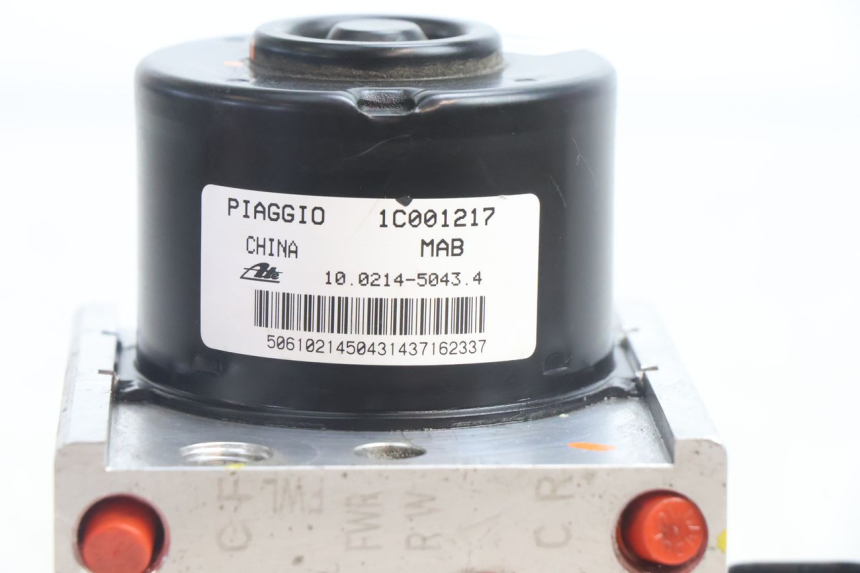 photo de BOMBA ABS PIAGGIO MP3 500 (2016 - 2018) - Detalhe da peça