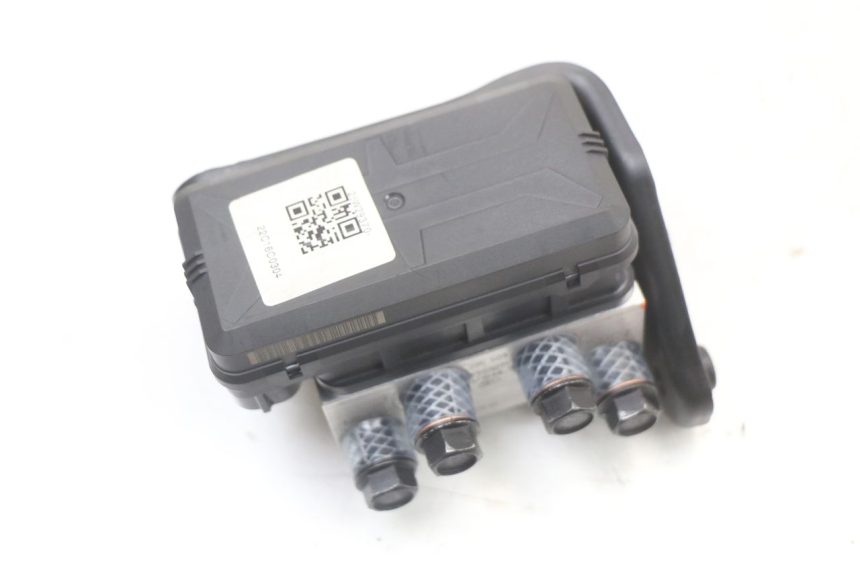 photo de BOMBA ABS ROYAL ENFIELD SCRAM 411 (2022 - 2024) - Zoom do estado de desgaste