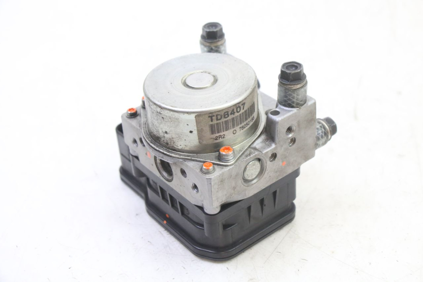 photo de BOMBA ABS PEUGEOT SATELIS 125 (2013 - 2018) - Ampliação técnica