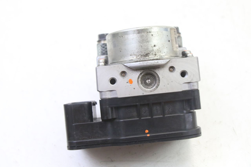 photo de BOMBA ABS PEUGEOT SATELIS 125 (2013 - 2018) - Pontos de fixação
