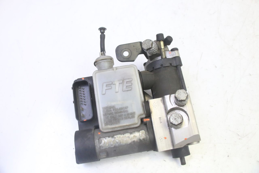 photo de BOMBA ABS PEUGEOT SATELIS 125 (2006 - 2009) - Vista principal
