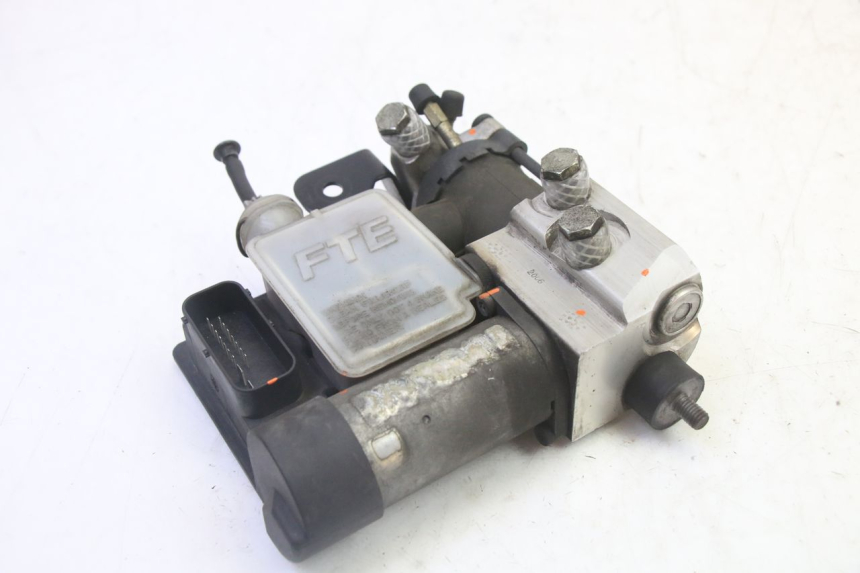 photo de BOMBA ABS PEUGEOT SATELIS 125 (2006 - 2009) - Zoom do estado de desgaste