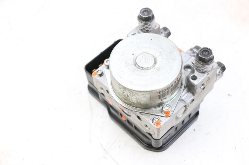 photo de BOMBA ABS PEUGEOT SATELIS 125 (2013 - 2018) - Ampliação técnica
