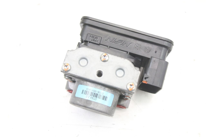 photo de BOMBA ABS SUZUKI BURGMAN 125 (2018 - 2021) - Ampliação técnica
