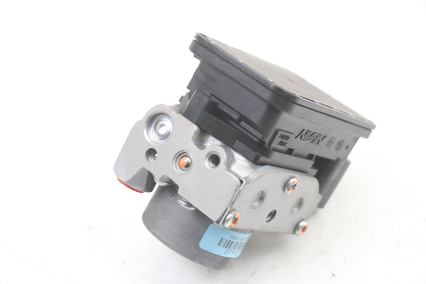 photo de BOMBA ABS SUZUKI BURGMAN 125 (2018 - 2021) - Vista geral