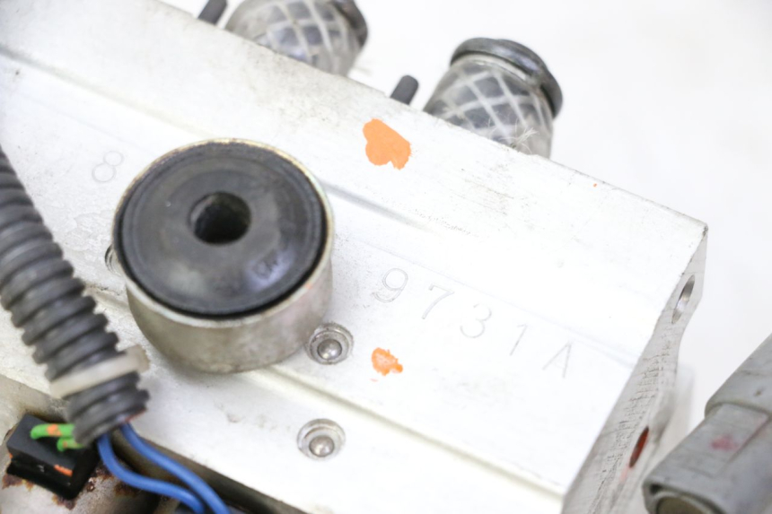 photo de BOMBA ABS YAMAHA TDM ABS 900 (2002 - 2014) - Ampliação dos componentes
