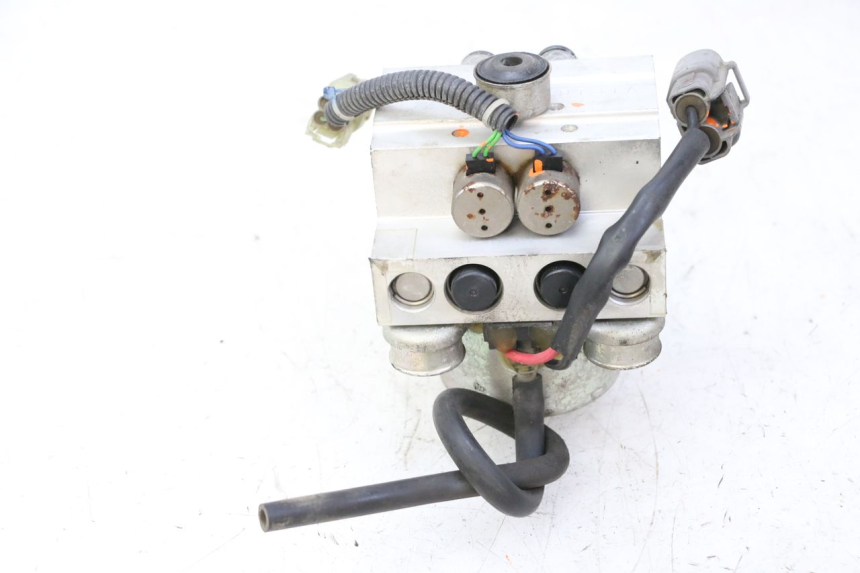 photo de BOMBA ABS YAMAHA TDM ABS 900 (2002 - 2014) - Vista de perto