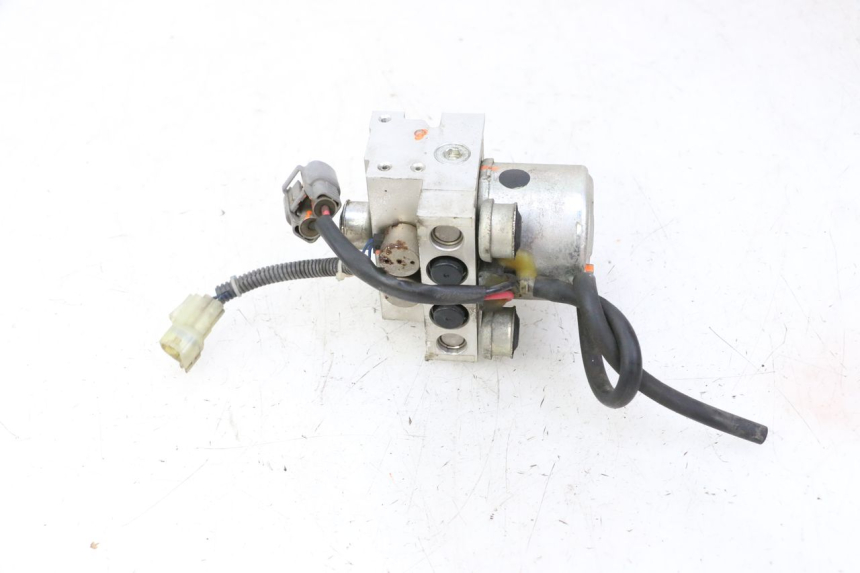 photo de BOMBA ABS YAMAHA TDM ABS 900 (2002 - 2014) - Estado da superfície