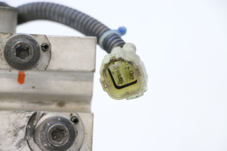 photo de BOMBA ABS YAMAHA TDM ABS 900 (2002 - 2014) - Marcações e referências