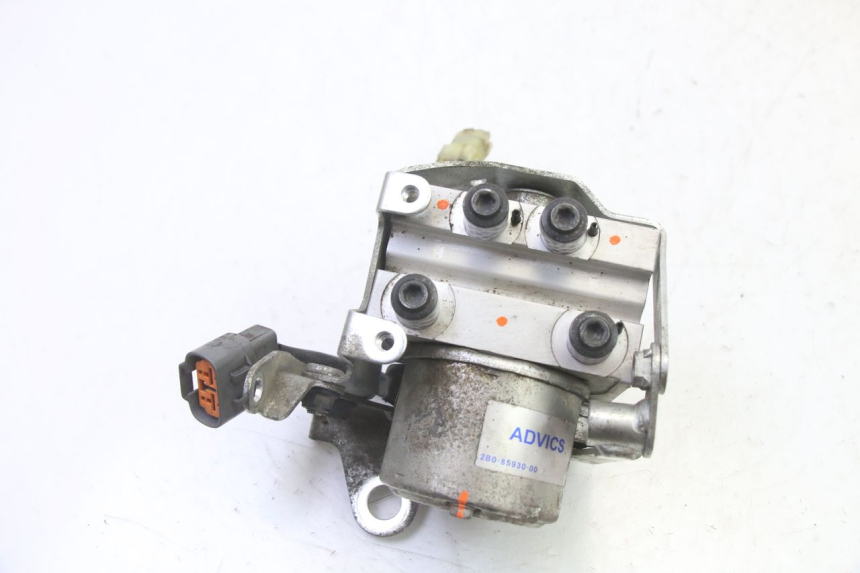 photo de BOMBA ABS YAMAHA TDM ABS 900 (2002 - 2014) - Detalhe da peça