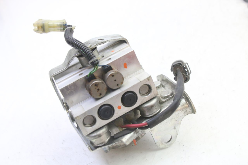 photo de BOMBA ABS YAMAHA TDM ABS 900 (2002 - 2014) - Pontos de fixação