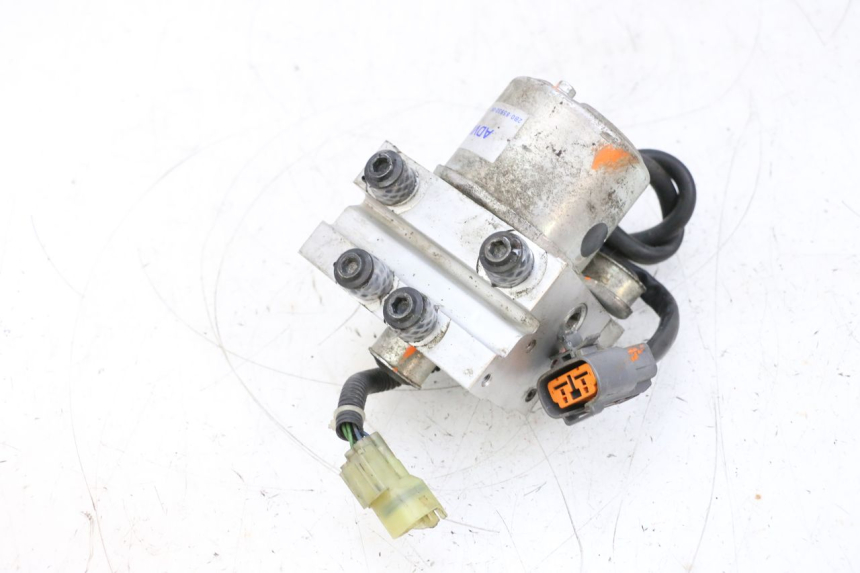 photo de BOMBA ABS YAMAHA TDM ABS 900 (2002 - 2014) - Detalhe da peça