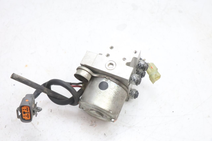 photo de BOMBA ABS YAMAHA TDM ABS 900 (2002 - 2014) - Ampliação técnica