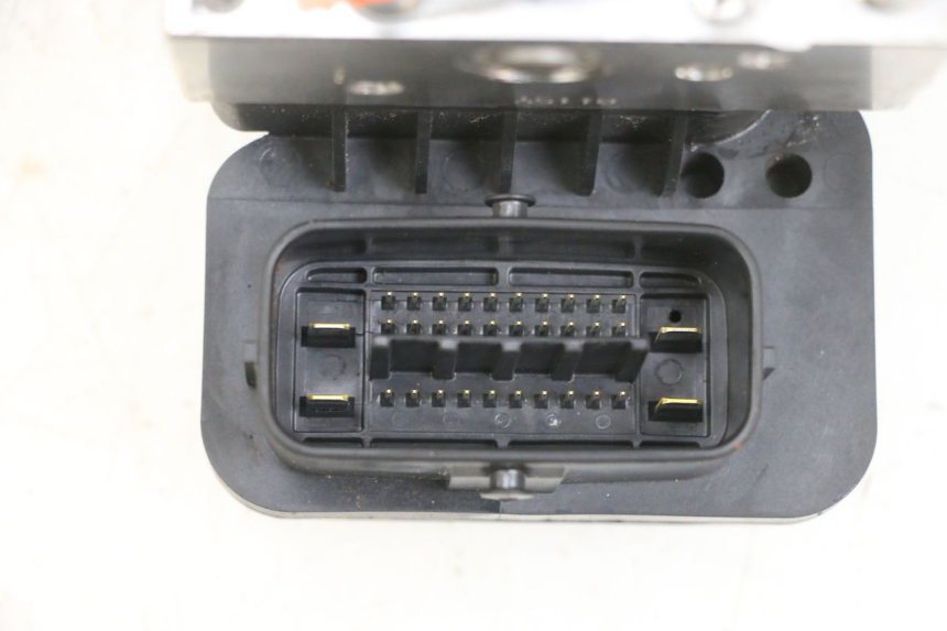 photo de BOMBA ABS YAMAHA TRICITY 300 (2020 - 2024) - Estado da superfície