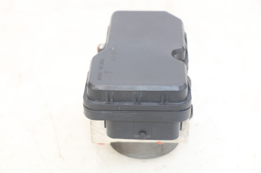 photo de BOMBA ABS YAMAHA X-MAX XMAX 125 (2010 - 2013) - Vista geral
