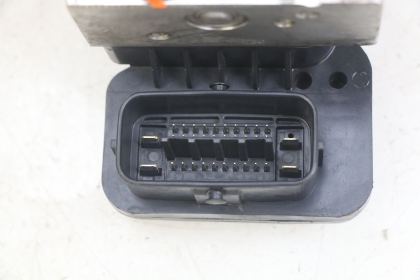 photo de BOMBA ABS YAMAHA X-MAX XMAX 125 (2010 - 2013) - Peça verificada