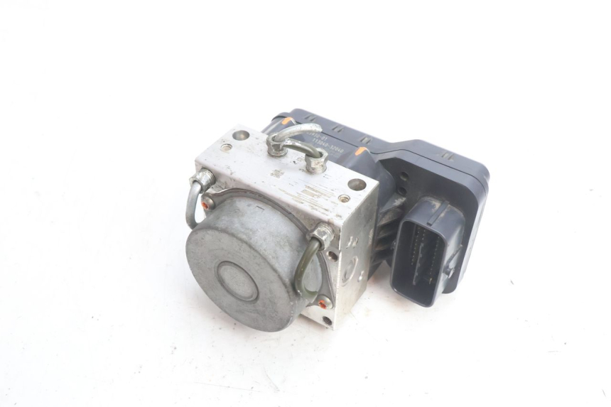 photo de BOMBA ABS YAMAHA X-MAX XMAX 125 (2010 - 2013) - Zoom do estado de desgaste