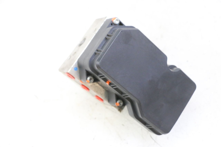 photo de BOMBA ABS YAMAHA XJ6 ABS 600 (2008 - 2016) - Detalhe da peça