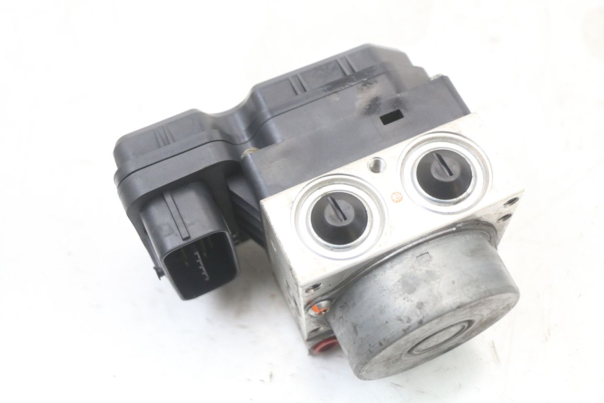 photo de BOMBA ABS YAMAHA XJ6 ABS 600 (2008 - 2016) - Pontos de fixação