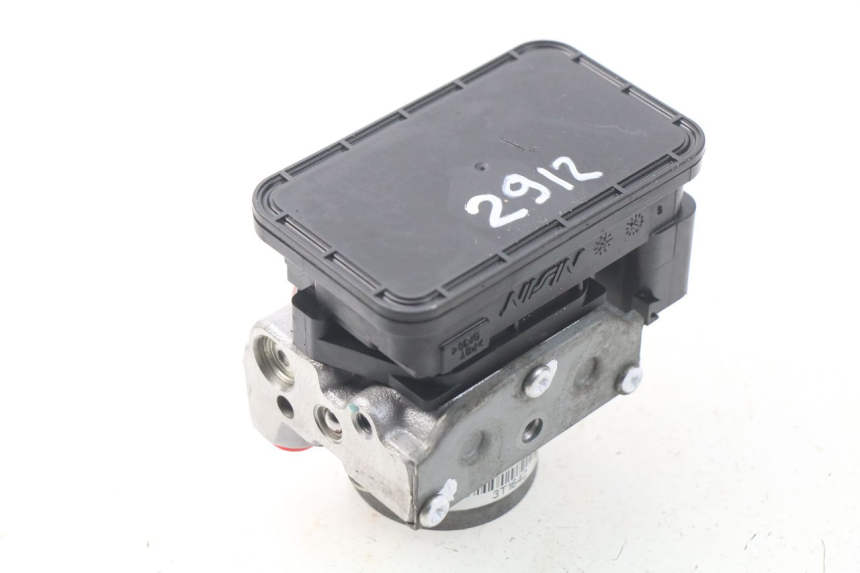 photo de BOMBA ABS KAWASAKI Z Z900 900 (2017 - 2019) - Detalhe da peça