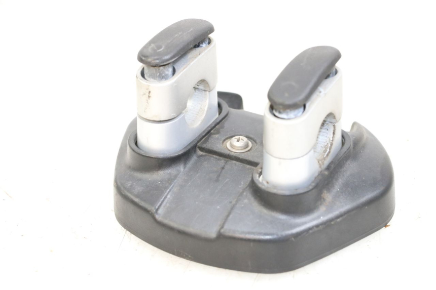 photo de SUPORTE DE GUIDÃO YAMAHA BW'S BWS 125 (2010 - 2013) - Zoom do estado de desgaste