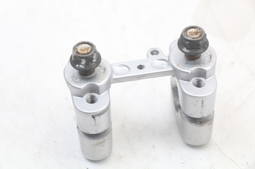 photo de SUPORTE DE GUIDÃO YAMAHA BW'S BWS 125 (2010 - 2013) - Pontos de fixação