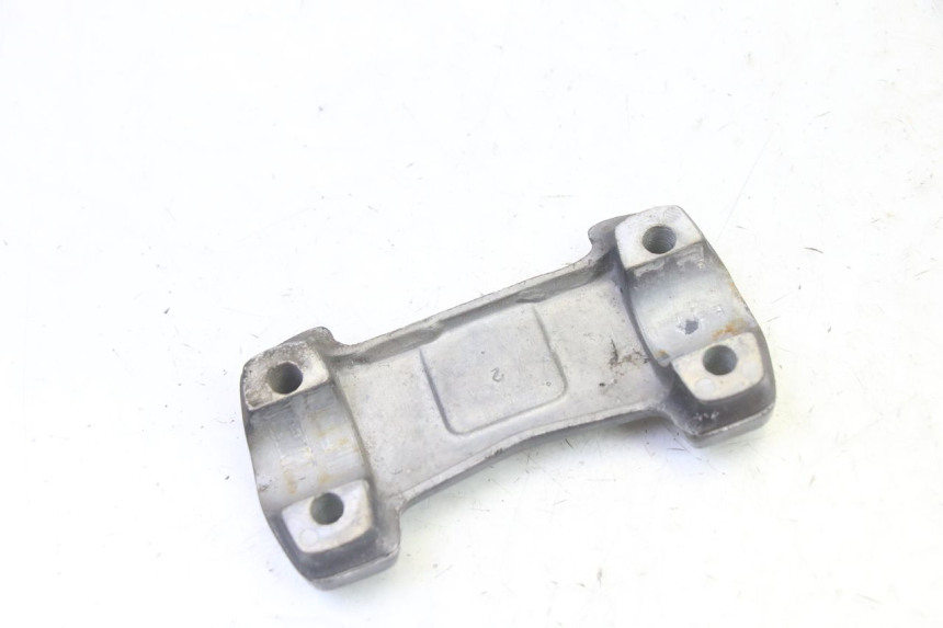 photo de SUPORTE DE GUIDÃO HONDA CBF 125 (2009 - 2015) - Outro ângulo de visão