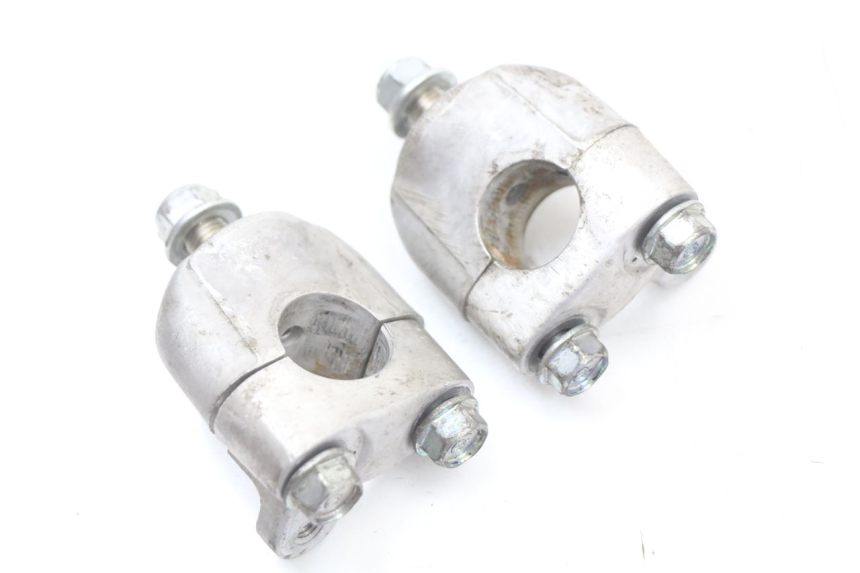 photo de SUPORTE DE GUIDÃO HONDA FJS SILVER WING SILVERWING 400 (2005 - 2008) - Zoom do estado de desgaste