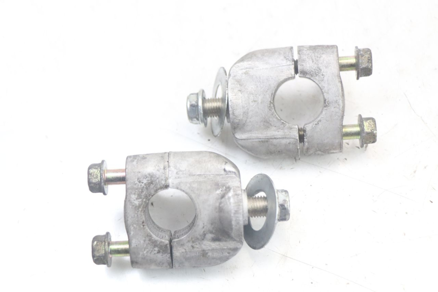 photo de SUPORTE DE GUIDÃO HONDA FJS SILVERWING SILVER WING 600 (2001 - 2010) - Detalhe da peça
