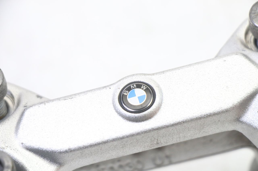 photo de SUPORTE DE GUIDÃO BMW G310 R 310 (2016 - 2020) - Zoom do estado de desgaste