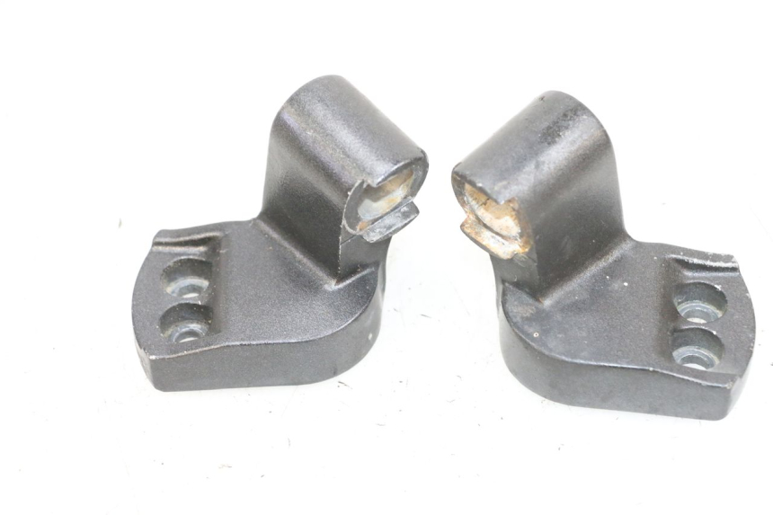 photo de SUPORTE DE GUIDÃO KAWASAKI GPX R WARBIRD 600 (1988 - 1993) - Detalhe da peça