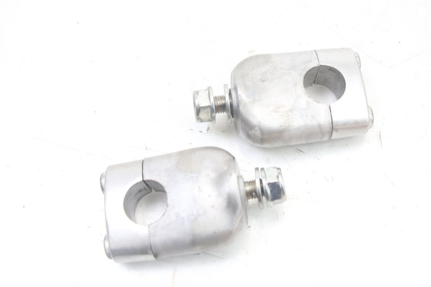 photo de SUPORTE DE GUIDÃO HONDA PCX (JF57/JF64) 125 (2014 - 2018) - Zoom do estado de desgaste