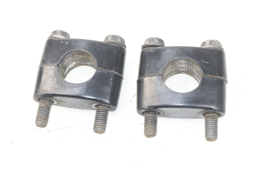 photo de SUPORTE DE GUIDÃO SUZUKI JR 80 (2001 - 2006) - Zoom do estado de desgaste