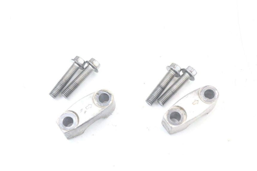 photo de SUPORTE DE GUIDÃO KAWASAKI ZR7 ZR-7 S 750 (1999 - 2004) - Zoom do estado de desgaste