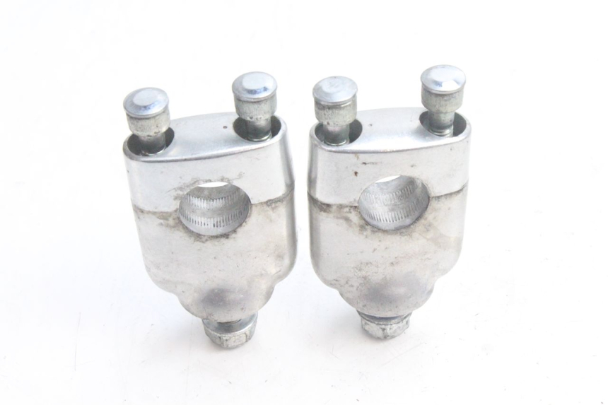 photo de SUPORTE DE GUIDÃO HONDA PCX (JF28) 125 (2009 - 2011) - Detalhe da peça