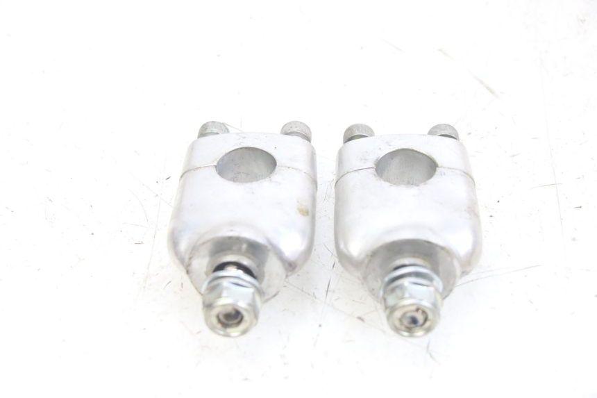 photo de SUPORTE DE GUIDÃO HONDA PCX (JF47) 125 (2012 - 2013) - Detalhe da peça